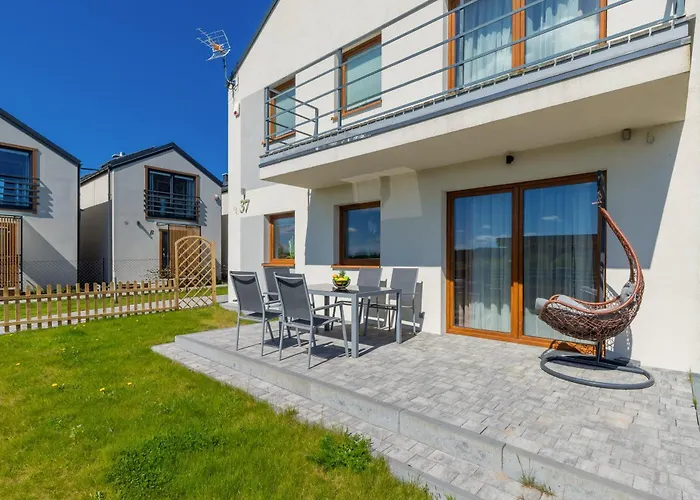 Lägenhet Charming Alice With Terrace And Garden In By Renters