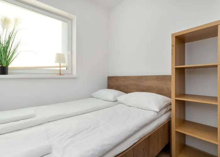 Charming Alice With Terrace And Garden In By Renters Jastrzębia Góra