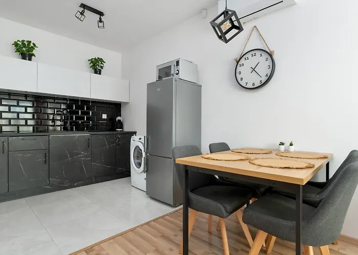 Charming Alice With Terrace And Garden In By Renters Lägenhet *